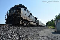 NS 9936 commands the last train 255 out of Detroit